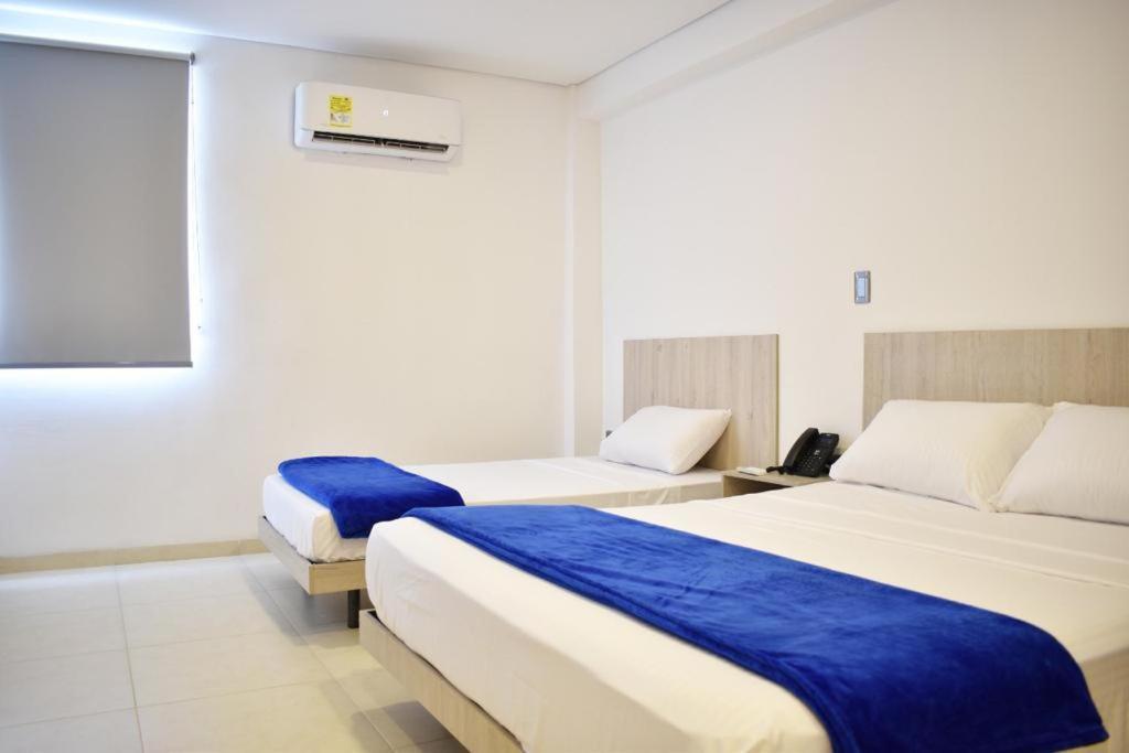 Hotel Blu קוקוטה מראה חיצוני תמונה