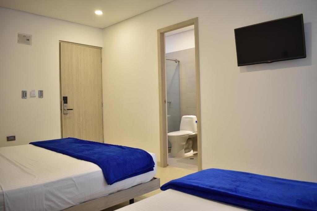 Hotel Blu קוקוטה מראה חיצוני תמונה