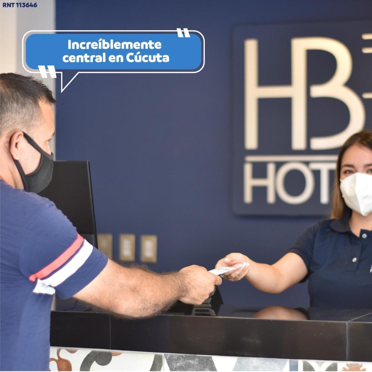 Hotel Blu קוקוטה מראה חיצוני תמונה